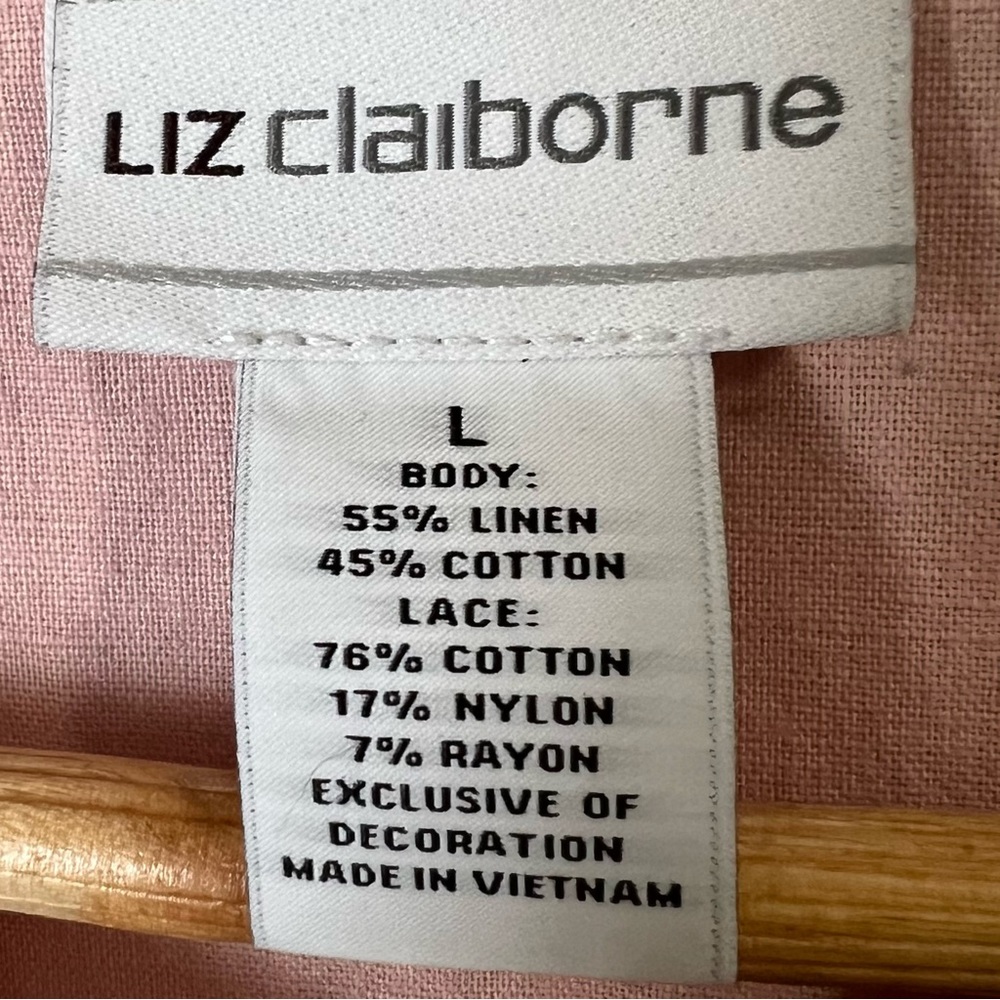 Bundle of 2 Liz Claiborne Women's Large Linen Blend Sleeveless Button Up Blouses - Picture 7 of 13